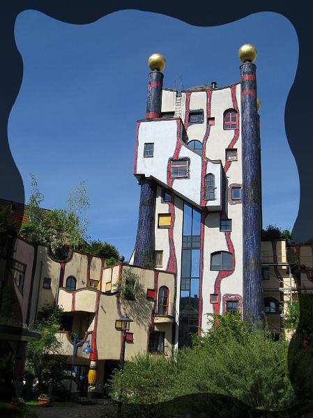 hundertwasser13.JPG - Wohnen unterm Regenturm.  1990 - 1994